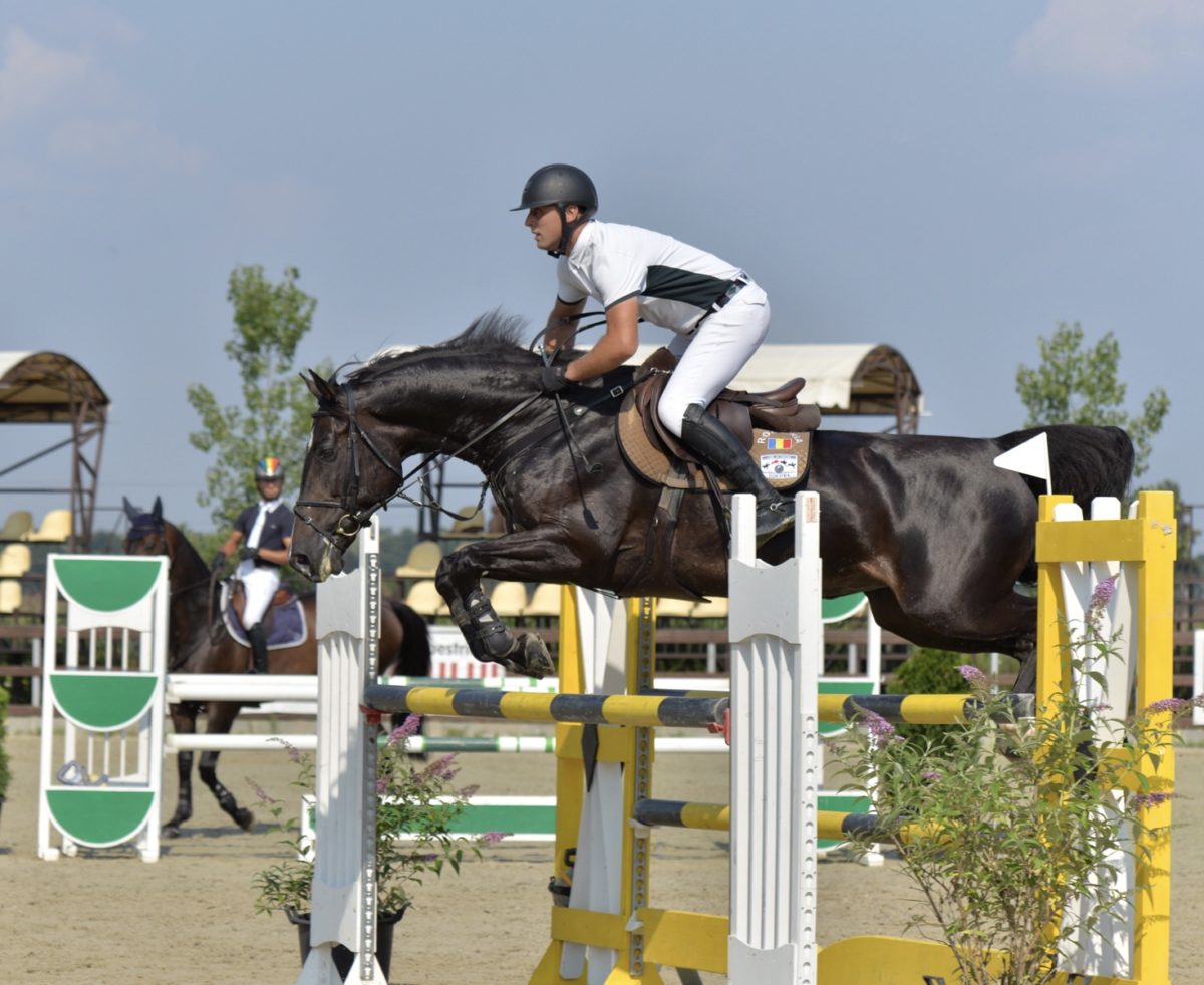 Over 100 Horses Participate In Romanian Equestrian Competition