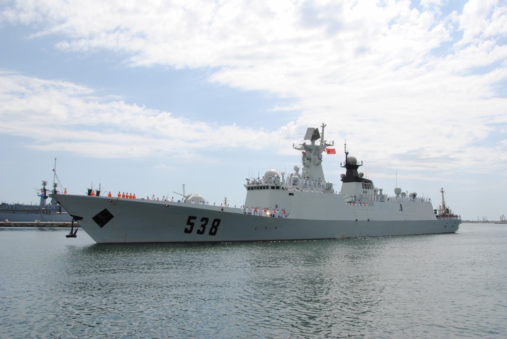 First Chinese frigate in the Black Sea attracts tourists in the ...