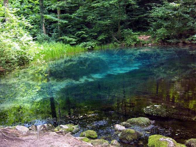 Discover Romania: The fairytale – like Ochiul Beiului Lake | Romania ...